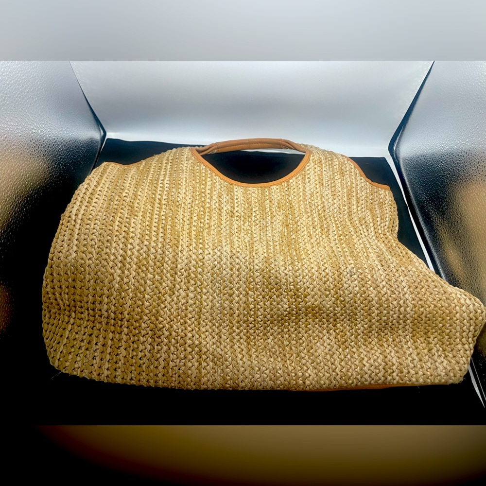 Women’s handbag.